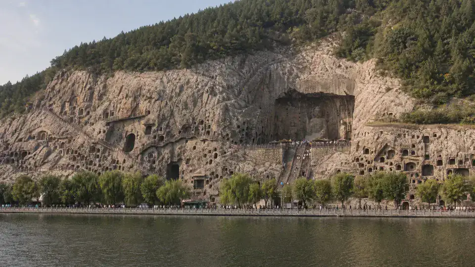 Longmen Grottoes and Fengxian Temple beside the Yi River in Luoyang