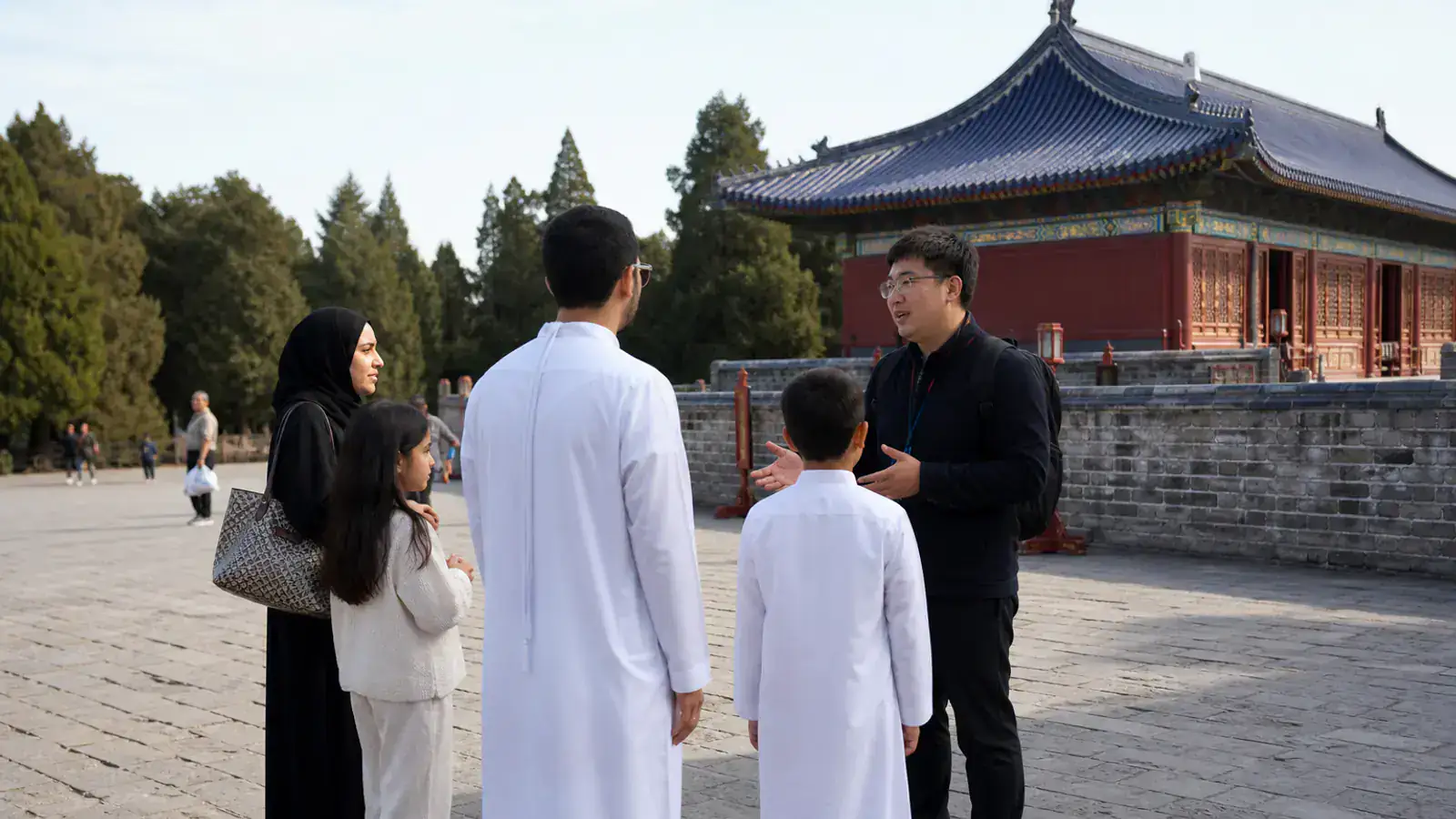 Gulf family exploring Beijing with one private guide